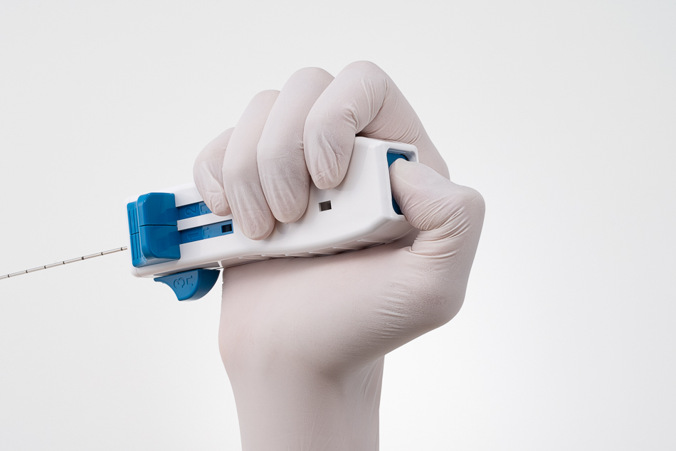 フルオート生検針ベスティオⅡ_製品画像データ